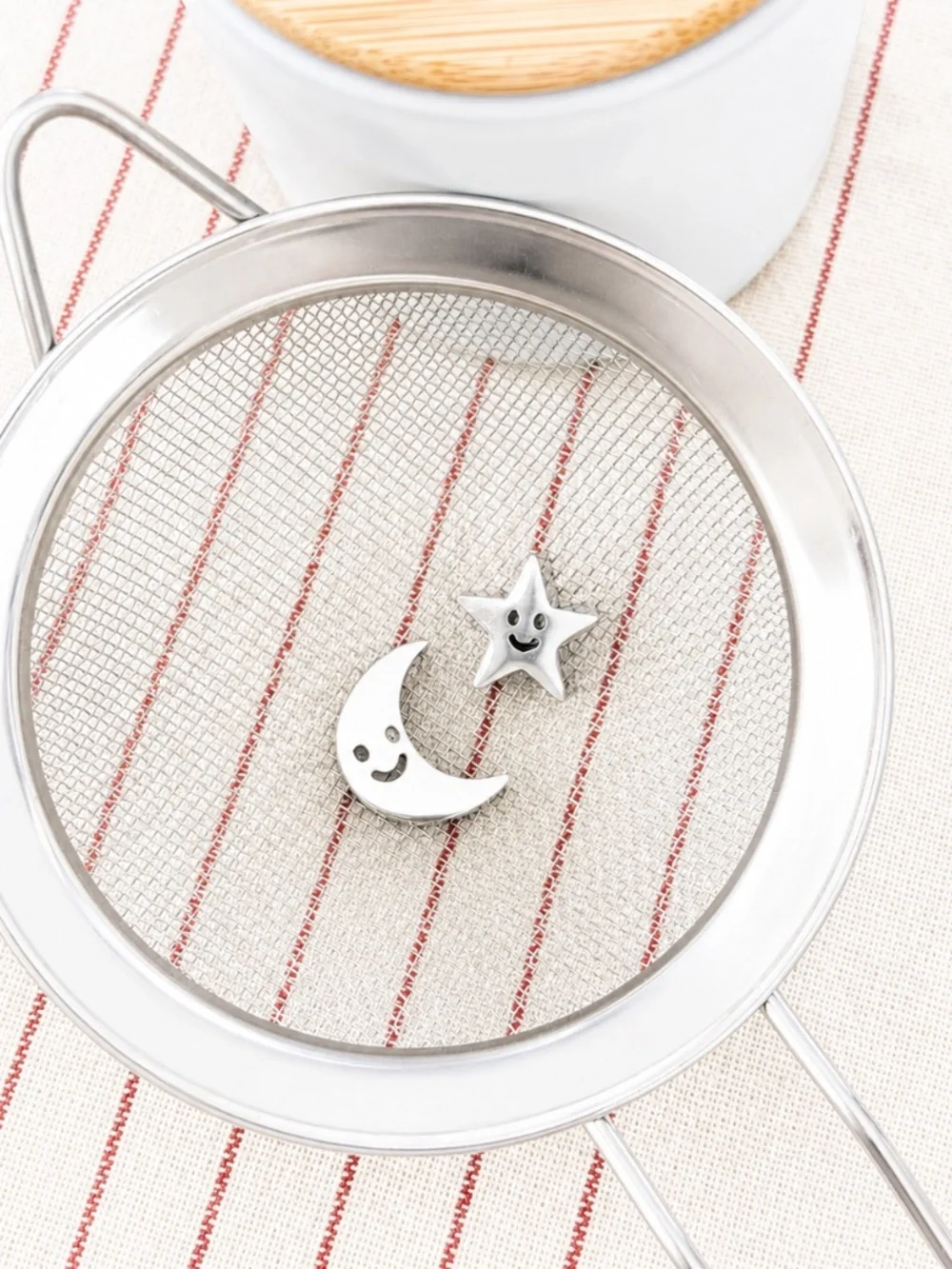 Stainless Steel Matcha Sifter Roller | Animal Design | Japanese Tea Accessories
